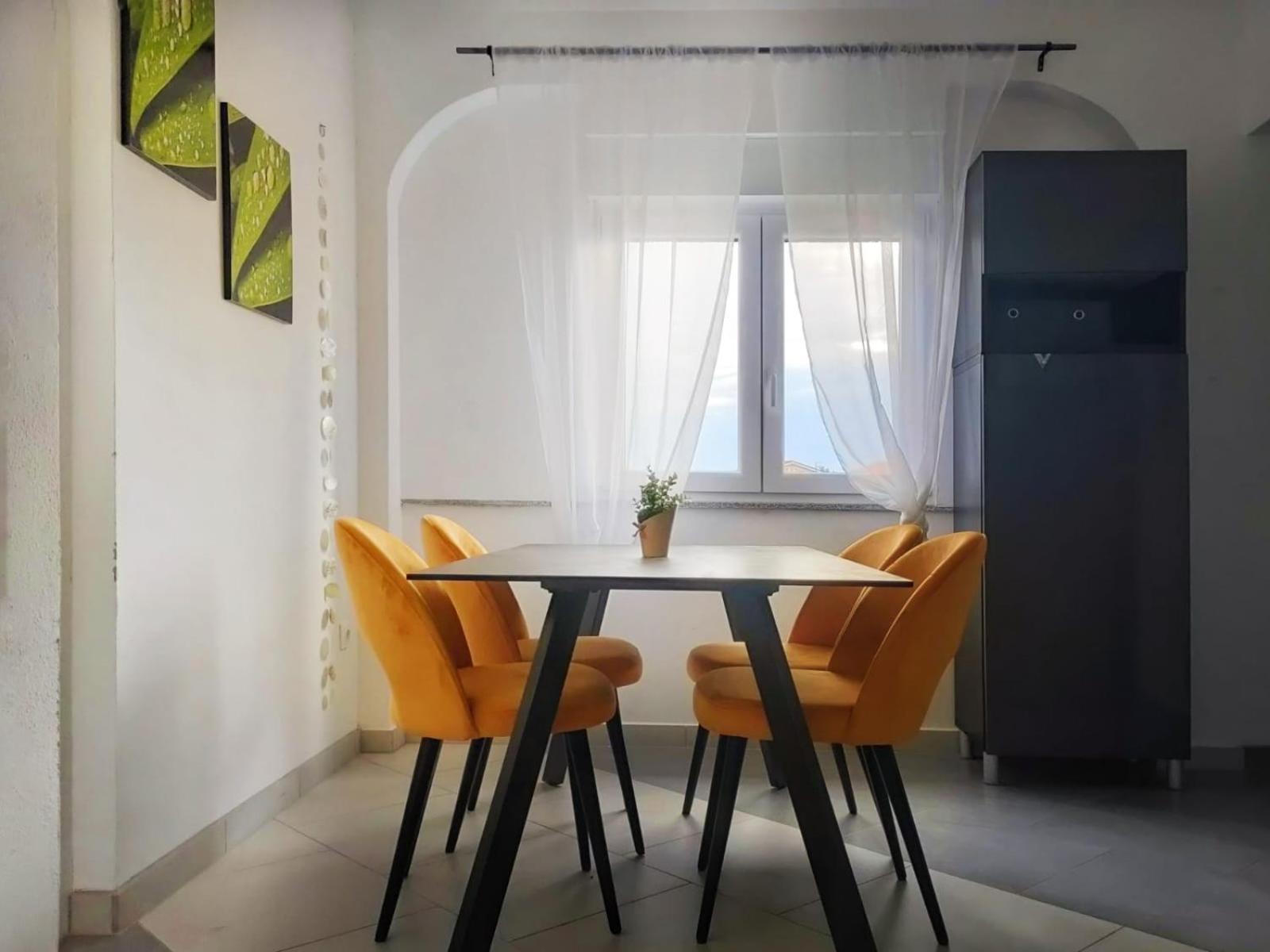 ميدولين Rafael Apartments المظهر الخارجي الصورة